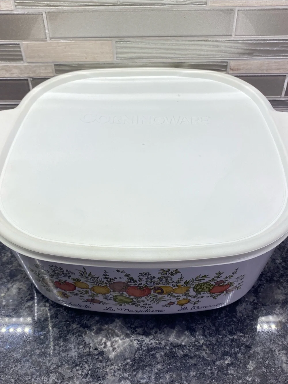 Corningware White 5-Quart Ceramic Casserole Dish W/ Plastic Corning Lid